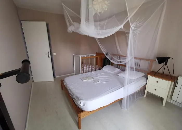 Holiday home Maison Familiale Proche Ocean *
