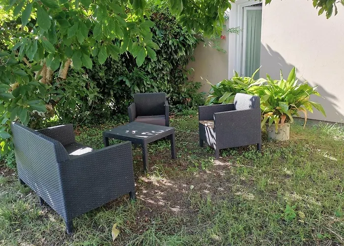 Maison Familiale Proche Ocean Holiday home *